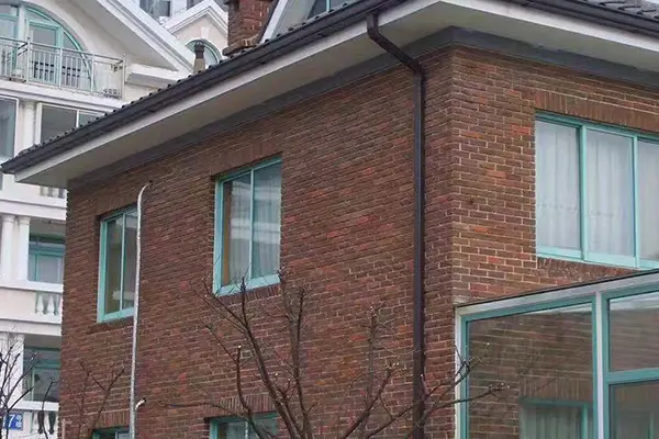 Sistema de soporte de envolvente de edificio